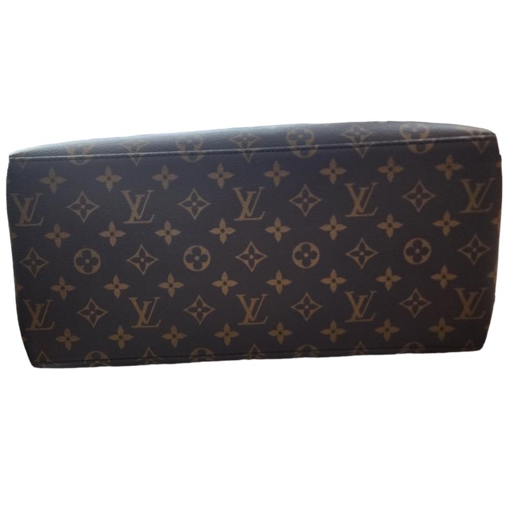 EUC Louis Vuitton Grand Palais - Picture 4 of 7